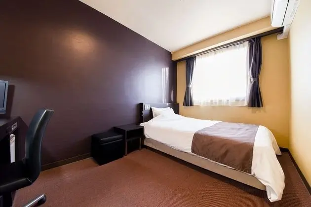 Tek Büyük Yataklı Oda, Sigara İçilmez