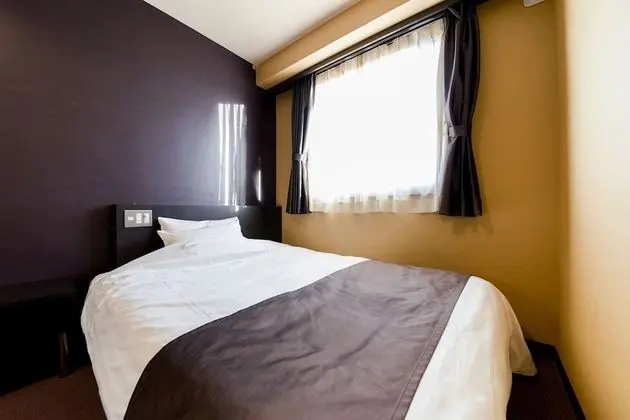 Tek Büyük Yataklı Oda, Sigara İçilmez