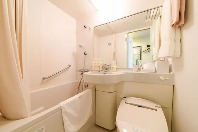 Tek Büyük Yataklı Oda, Sigara İçilmez