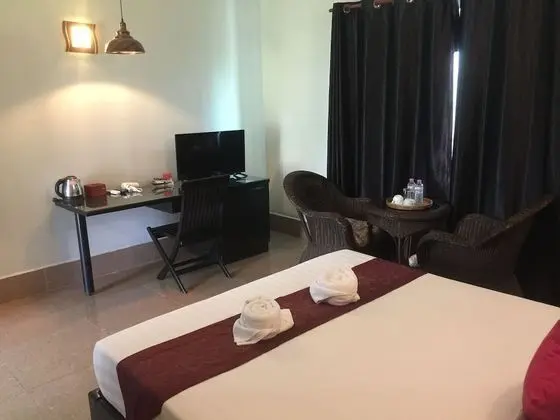Deluxe Tek Büyük Yataklı Oda (Free Pick Up)
