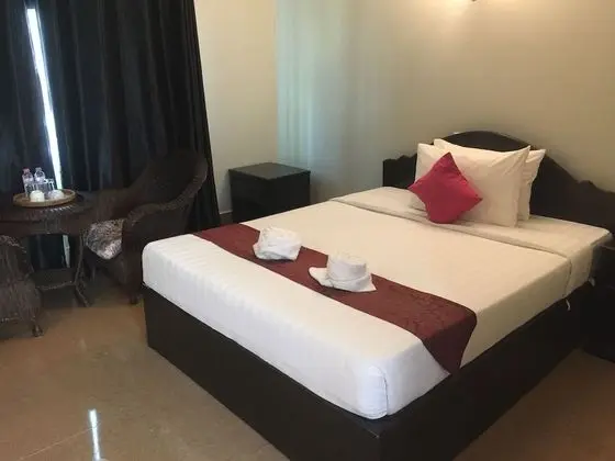 Deluxe Tek Büyük Yataklı Oda (Free Pick Up)