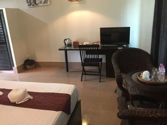 Deluxe Tek Büyük Yataklı Oda (Free Pick Up)