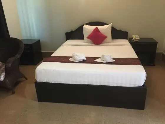 Deluxe Tek Büyük Yataklı Oda (Free Pick Up)