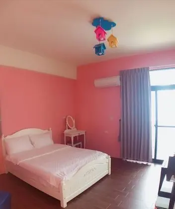 Tek Büyük Yataklı Oda, Balkon
