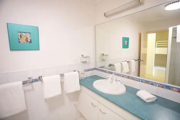 Villa, Plaj Kenarı (Unserviced - Ferry Additional)