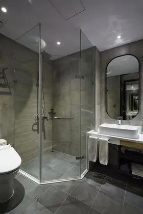 Deluxe Tek Büyük Yataklı Oda, Balkon
