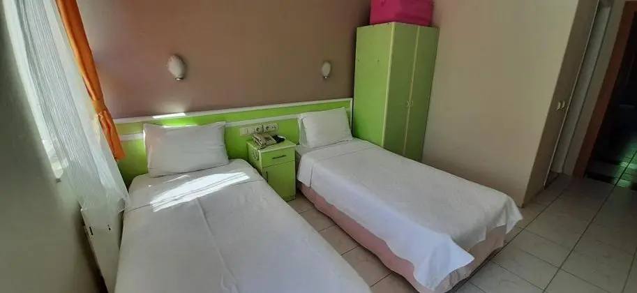 Standart Oda, Bahçe Manzaralı, Balkonlu