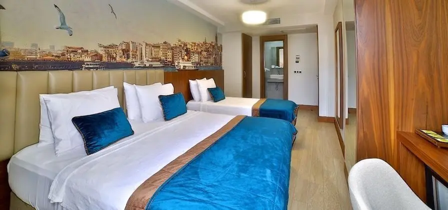 Comfort Triple Room