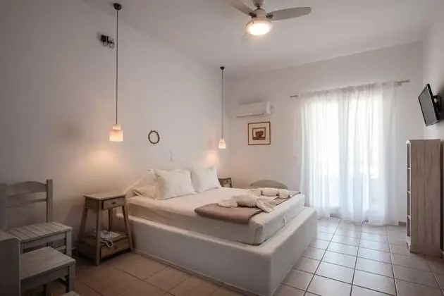 Üç Kişilik Oda, Deniz Manzaralı