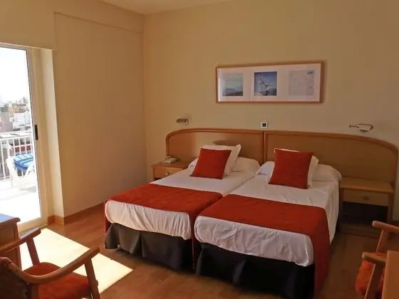 Tek Büyük Yataklı Oda, Balkon