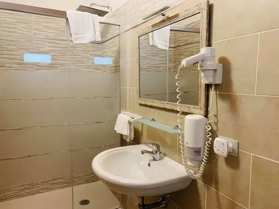 Dört Kişilik Oda