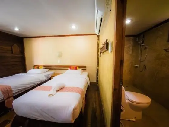 Twin Room with Lake View