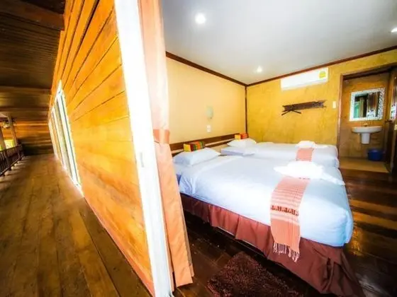 Twin Room with Lake View