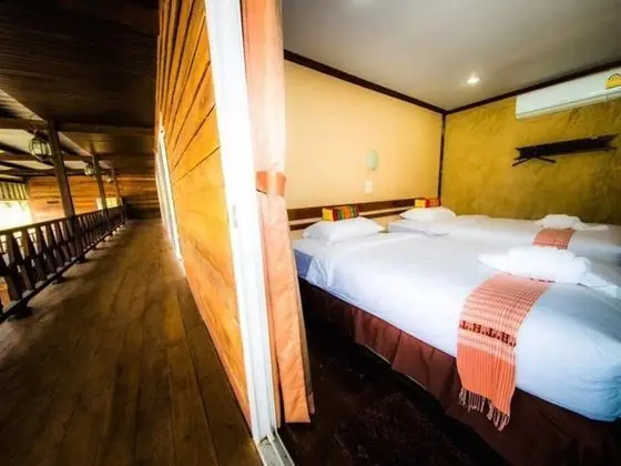Twin Room with Lake View
