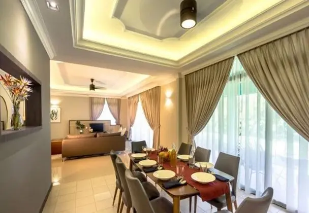 Mahligai Villa, 4-Bedroom (1 King & 6 Single Beds)