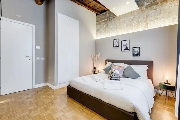 Classic Tek Büyük Yataklı Oda