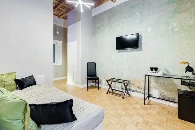 Classic Tek Büyük Yataklı Oda