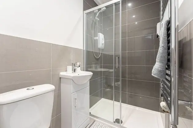 Deluxe Ev, Özel Banyo