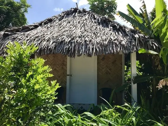 Basic Bungalov, Ortak Banyo