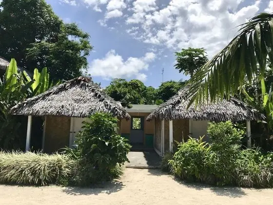 Basic Bungalov, Ortak Banyo