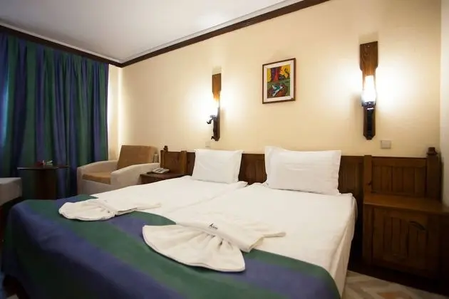 Double or Twin Room (Free safe, Parking & Spa access)