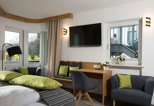 Comfort Tek Büyük Yataklı Oda
