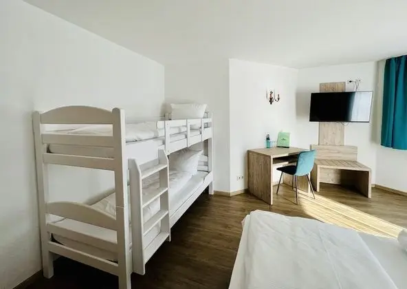 Family Dört Kişilik Oda