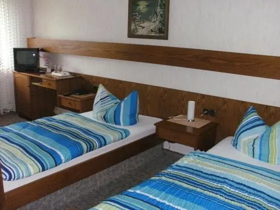 Tek Büyük Yataklı Oda