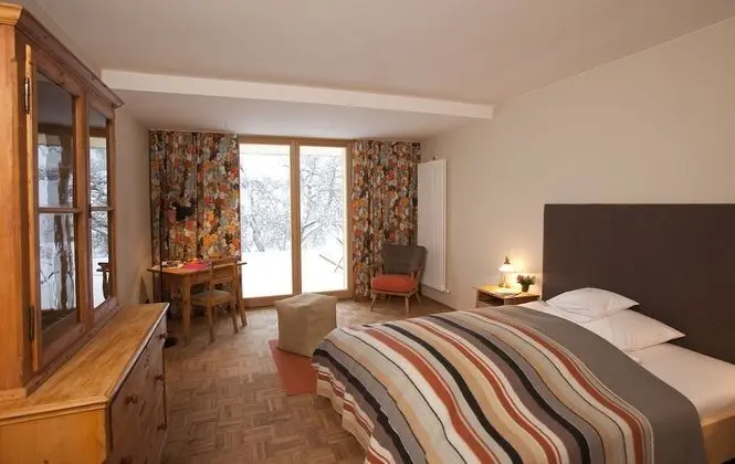 Tek Büyük Yataklı Oda, Balkon