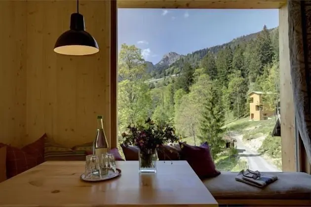 Tek Büyük Yataklı Oda, Balkon