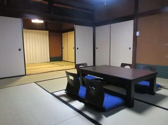Traditional Ev (Private Vacation Home)