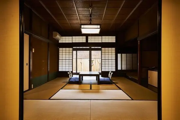 Traditional Ev (Private Vacation Home)