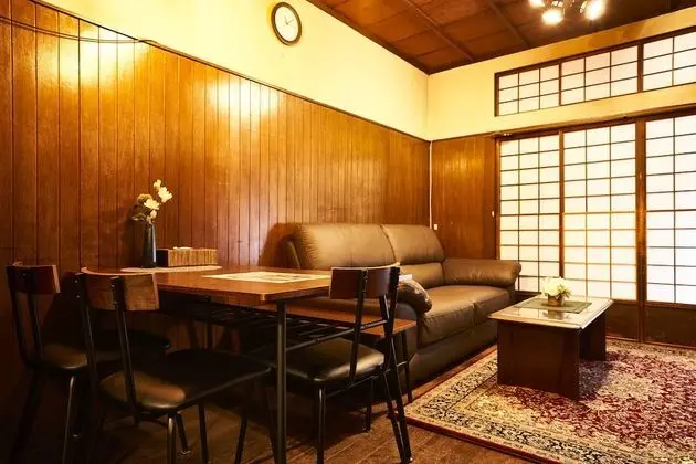 Traditional Ev (Private Vacation Home)