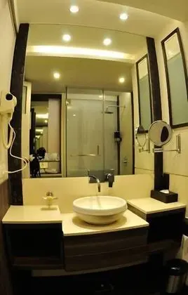 Business Oda, 1 Çift Kişilik Yatak, Özel Banyo, Şehir Manzaralı