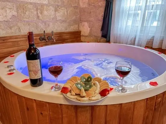 Luxury Suite, Vadi Manzaralı, Jakuzili ve Balkonlu