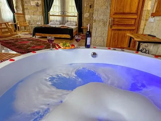 Luxury Suite, Vadi Manzaralı, Jakuzili ve Balkonlu