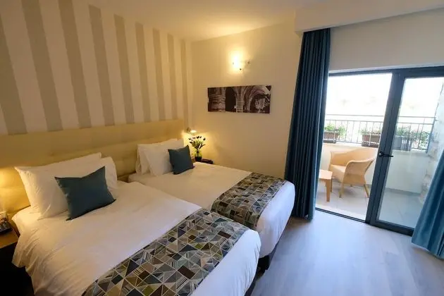 Superior Twin Bedroom