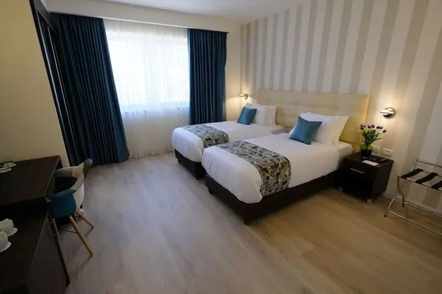 Superior Twin Bedroom