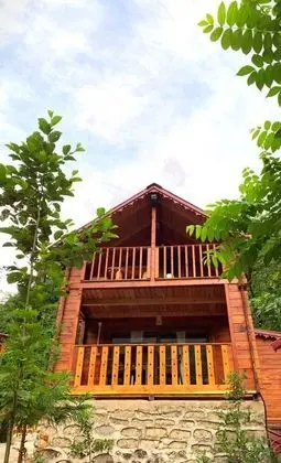 Dağ Evi, Bahçe Manzaralı