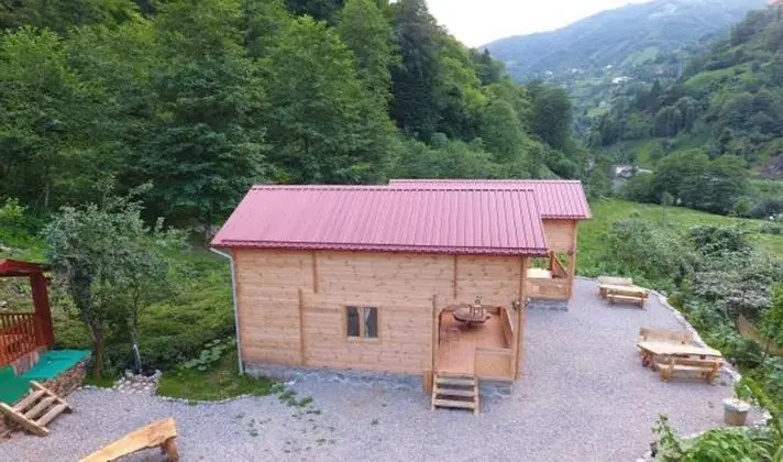 Dağ Manzaralı Villa Oda