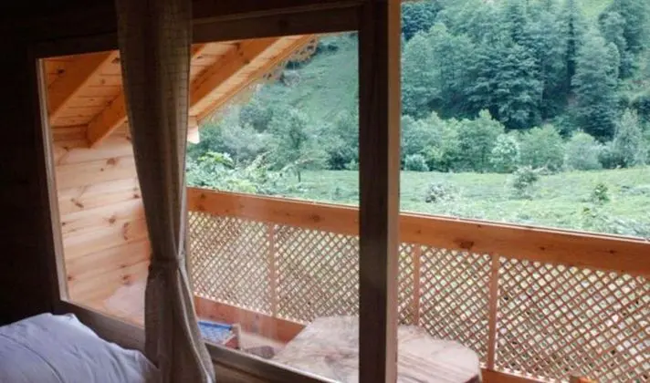 Dağ Manzaralı Villa Oda