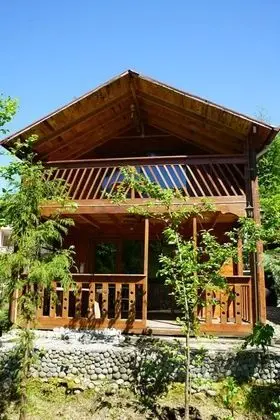 iki yatak odalı dağ evi
