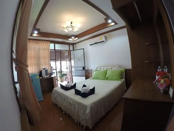 Garden Bungalow
