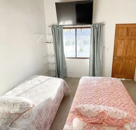 Family Tek Büyük Yataklı Oda