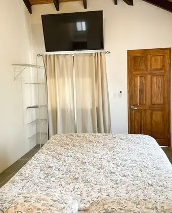 Romantic Büyük Yataklı Tek Kişilik Oda