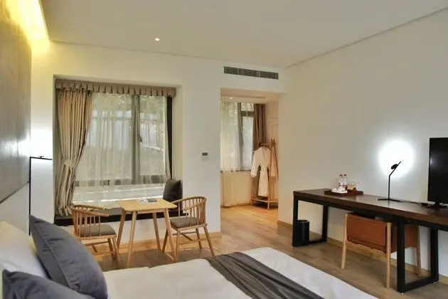 Deluxe Tek Büyük Yataklı Oda