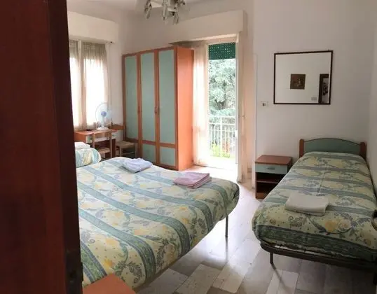 Üç Kişilik Oda, Balkon