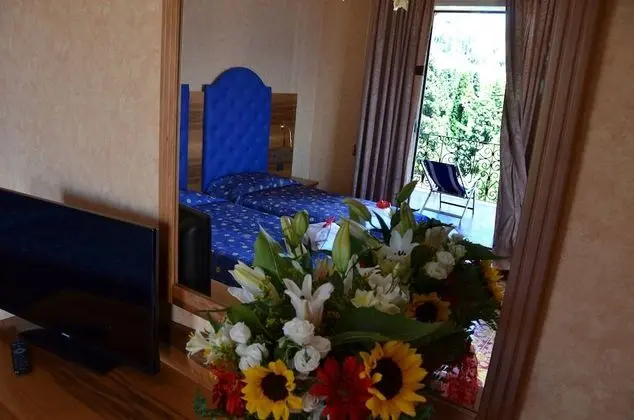 Junior Süit (Sea or Mount Etna view)