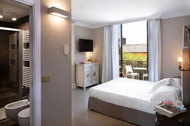 Superior Tek Büyük Yataklı Oda