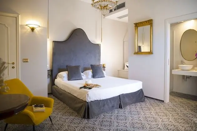 Superior Tek Büyük Yataklı Oda